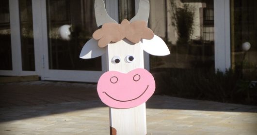 Zaunlatte in Form einer Kuh